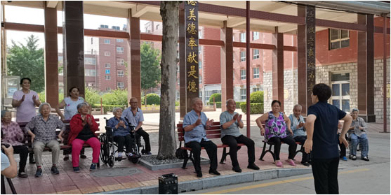 练习手舞操