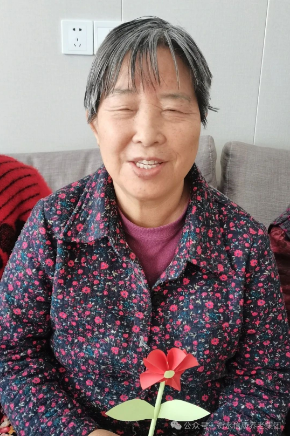 信康养老·燕园的女神节 ---不被年龄定义,她们自成光芒。 信康养老·燕园的女神节 ---不被年龄定义,她们自成光芒。