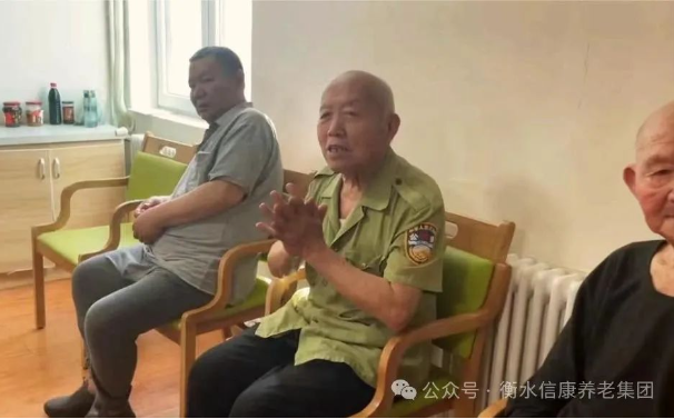 母爱如春,温暖养老院 母爱如春,温暖养老院